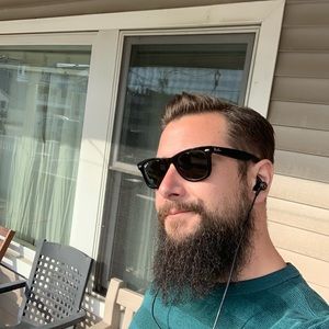 Meet your Posher, Bryon